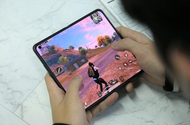 和平精英模拟器高清版辅助【雪貂】自瞄开关 全图透视 倒地不瞄 自动压枪